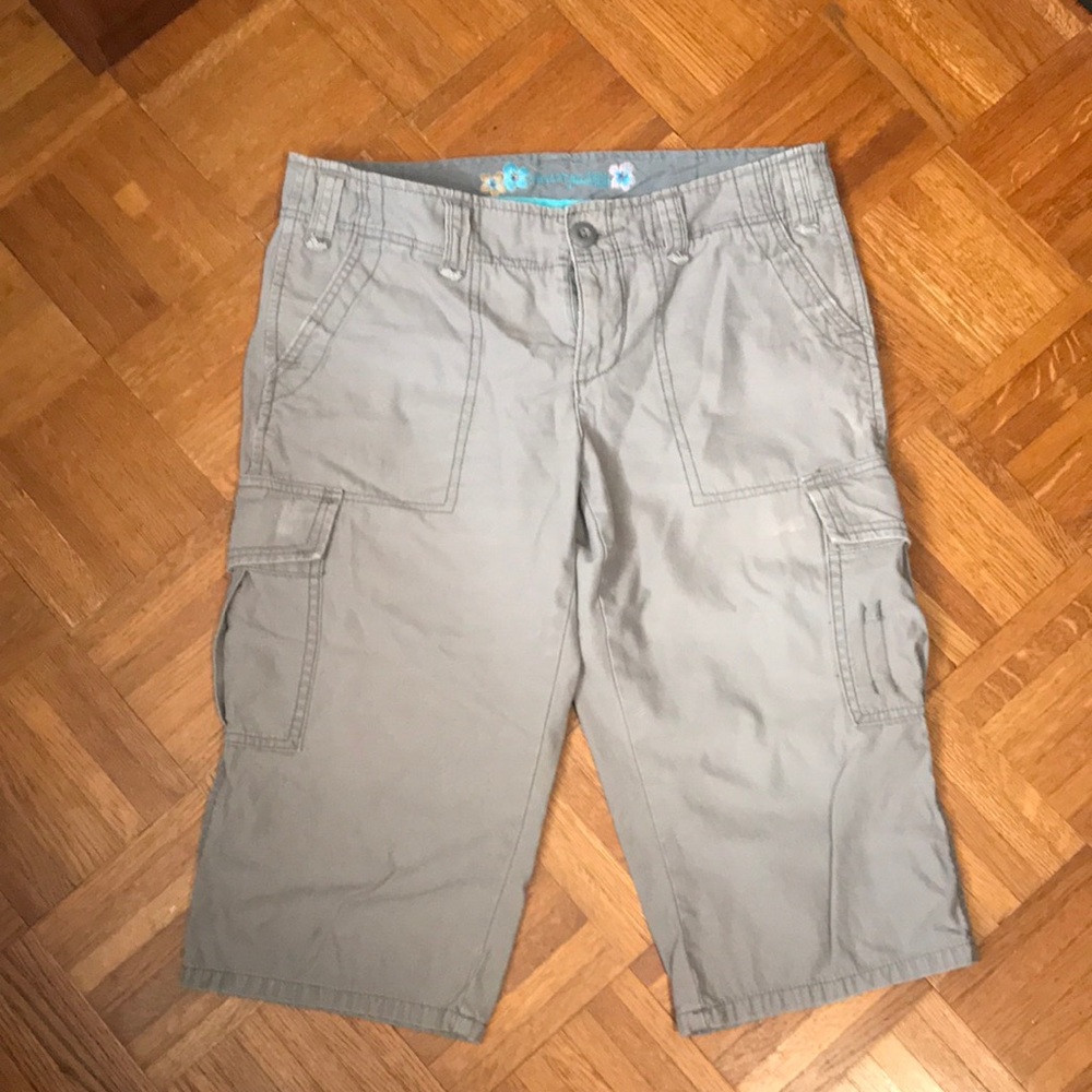 American Eagle Capri size 8
